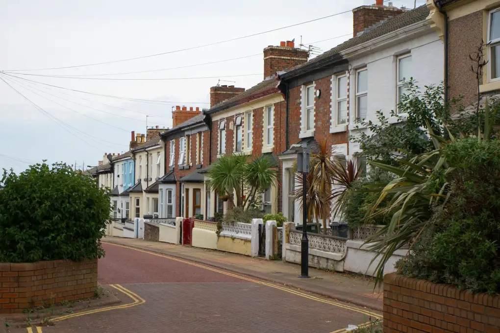 Residential street of terraced houses – broken key removal Sheffield coverage across the city by Locksmith Sheffield